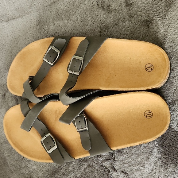 Sandals - Picture 3 of 3